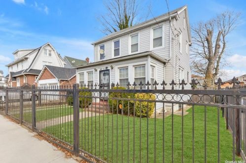 110-11 215th St, Jamaica, NY 11429-1036