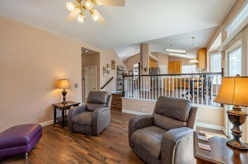 8686 White Peacock Way, Elk Grove CA  95624-3701 exterior