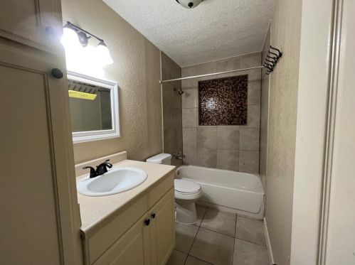 3404 Royal Crst Dr, Fort Worth TX 76140-2716 exterior