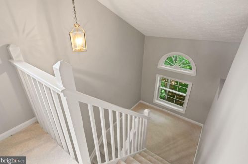 7620 Willow Pt Dr, Falls Church VA  22042-7530 exterior