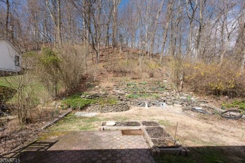 13 Budd St, Morristown NJ  07960-5075 exterior