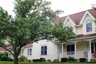 28 Hamlin Dr, Canandaigua, NY 14424-1034