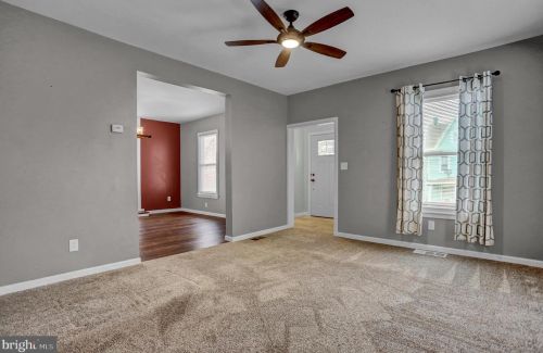 458 Highland St, Harrisburg PA 17113-1536 exterior