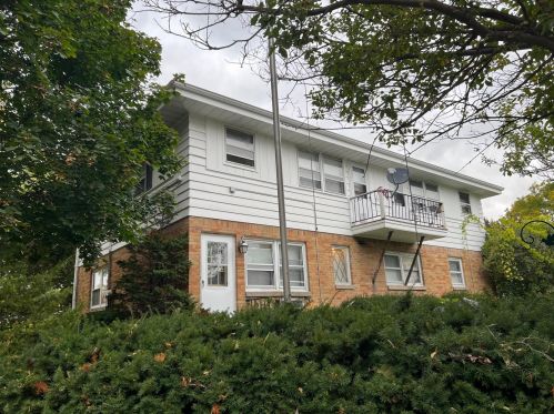 4230 100, Milwaukee WI 53222-1317 exterior