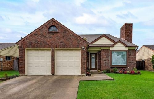 5329 Colonial Dr, Lewisville, TX 75028-2501