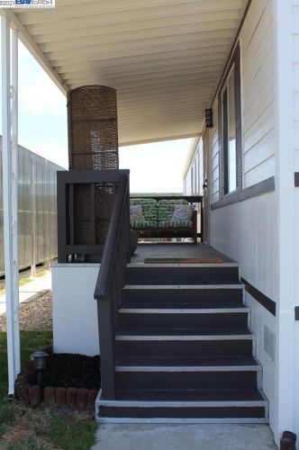 28378 Bradshire Rd, Hayward CA  94545-4818 exterior