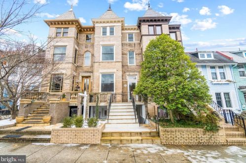 3528 T St, Washington, DC 20007-2217