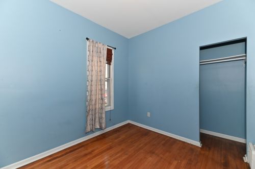 1218 35, Milwaukee WI 53215-1433 exterior