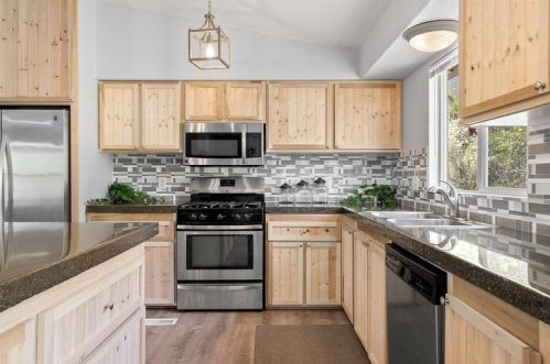 2541 Knollwood Dr, Shingle Springs, CA 95682-7721