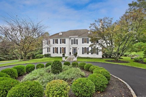 46 Carolyn Pl, Chappaqua, NY 10514-2915