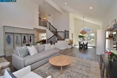 240 Viewpoint Dr, Danville, CA 94506-1327