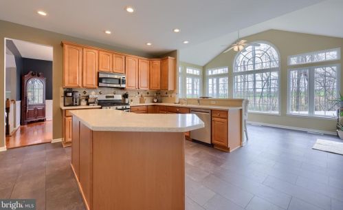 3555 Hardwood Ter, Spring Grove PA  17362-9104 exterior