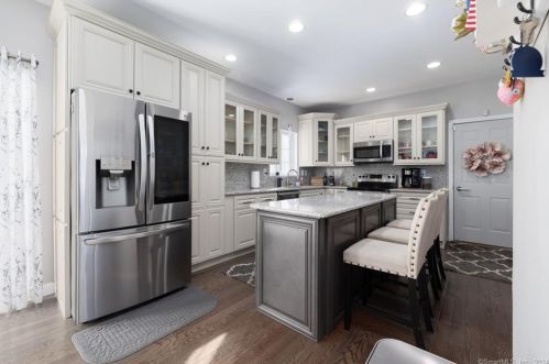 190 Waterhole Rd, Colchester, CT 06415-2358