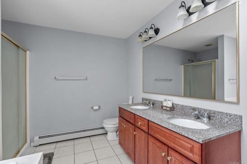 104 Dejong Ct, Montgomery NY  12549-1874 exterior