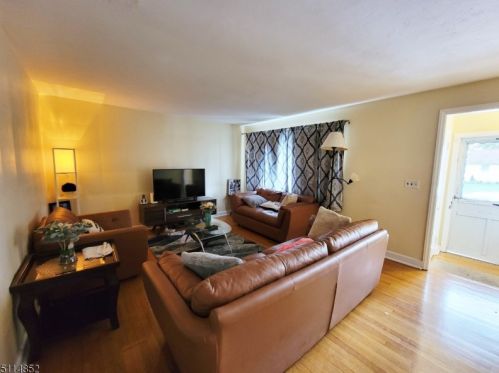349 Jackson Ave, Scotch Plains NJ  07076-1141 exterior