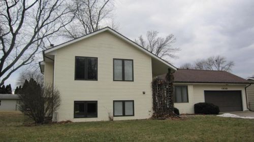 1510 Top O Hollow Rd, Ames, IA 50010-4149