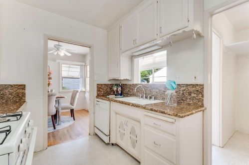 6139 Fidler Ave, Lakewood CA  90712-1256 exterior