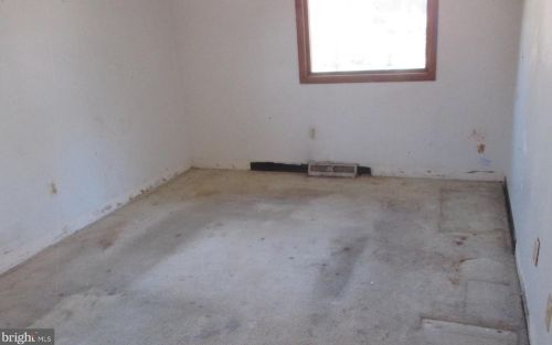 321 Johnson Ave, Lawrence Township NJ  08648-3419 exterior