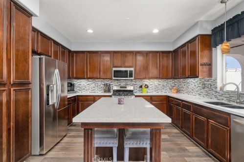 35535 Trevino Trl, Beaumont CA  92223-6203 exterior