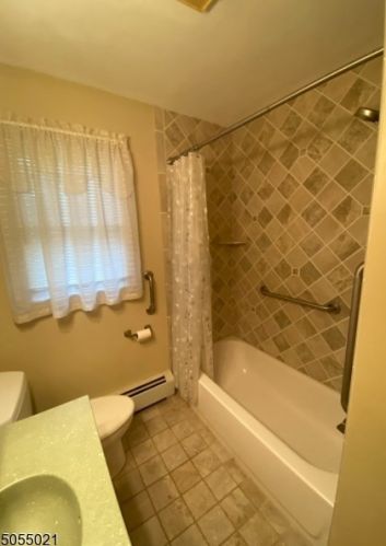 5 Linden Dr, Sparta NJ  07871-3723 exterior