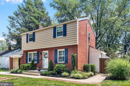 2003 Columbia Ave, Camp Hill, PA 17011-5423