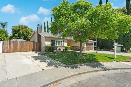 308 Lily St, Fairfield, CA 94533-1531