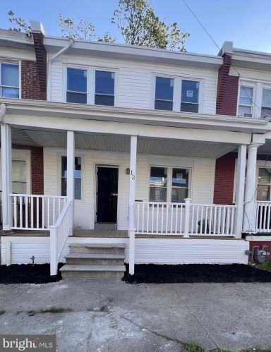 12 27th St, Wilmington, DE 19802-3551