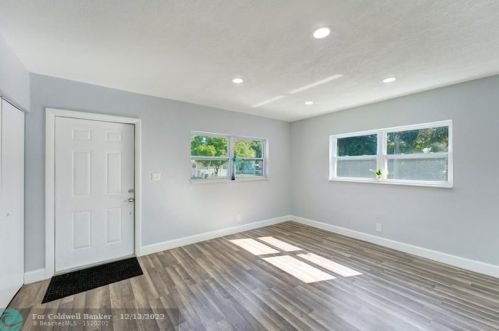 1485 1st Ct, Boynton Beach FL  33435-2609 exterior