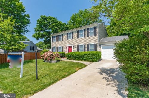 9600 Ashbourn Dr, Springfield VA  22015-1704 exterior
