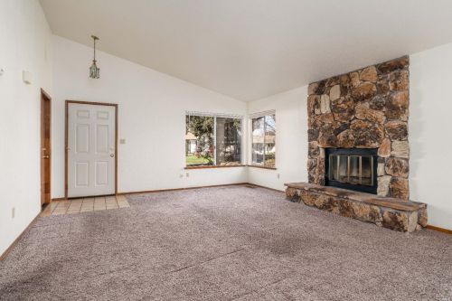 1139 Incline Dr, Ukiah CA  95482-3398 exterior