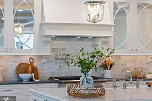 577 Jobel Dr, Tavistock NJ  08033-1034 exterior