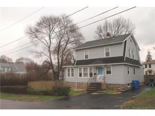 79 Ridgefield Ave, Waterbury, CT 06705-2706