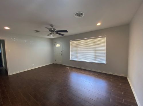 1124 Valley View Dr, Hurst TX  76053-4534 exterior