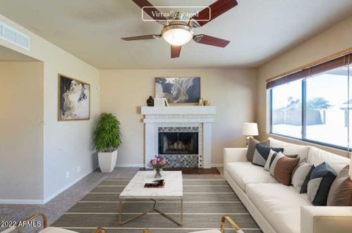 3934 Calle Lejos, Glendale, AZ 85310-4011