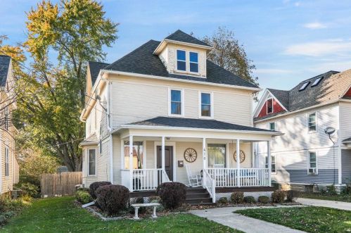 410 Beaver St, Beaver Dam WI  53916-1622 exterior