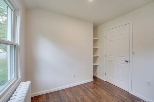 80 Circle Dr, Litchfield CT  06750-1710 exterior