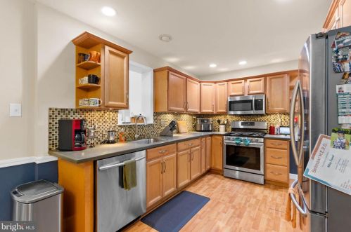 467 Hemlock Ter, West Deptford NJ  08096-2813 exterior