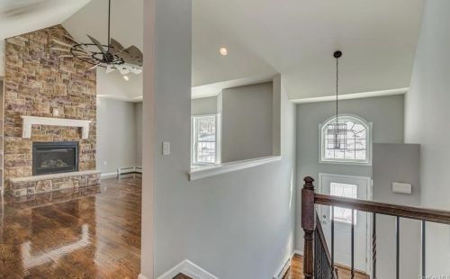 142 Toleman Rd, Washingtonville, NY 10992-1244