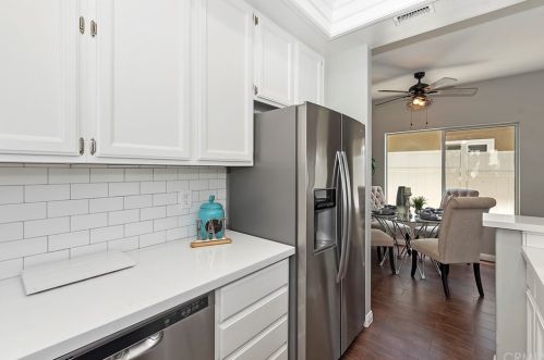 126 33 St, Newport Beach CA  92663-3028 exterior