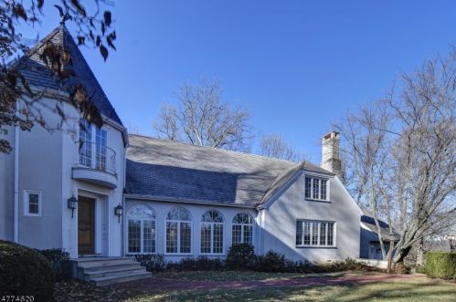 43 Skyline Dr, Bernardsville, NJ 07924-1016