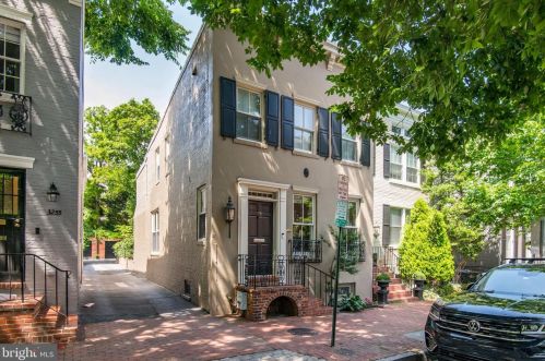 3253 P St, Washington, DC 20007-2756