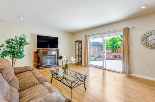 1131 Lenor Way, San Jose CA 95128-4112 exterior