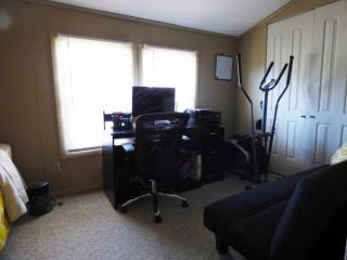 28 Higgins Ave, Bridgeport CT  06606-3717 exterior