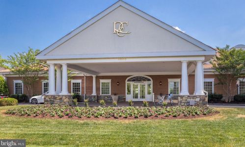 18506 Pelicans Nest Way, Leesburg VA  20176-3963 exterior