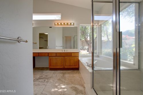 4632 Crocus Dr, Phoenix AZ 85032-5747 exterior