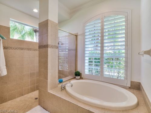 7661 Mulberry Ln, Naples FL  34114-9440 exterior