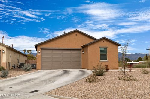 8615 Seabury Ct, Tucson, AZ 85710-6551