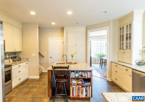 10 Mulligan Dr, Bybee VA  22963-2560 exterior