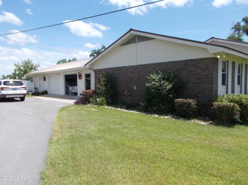 4883 Davis Dr, Marianna FL  32446-6343 exterior