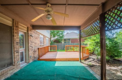 3313 Stone Bridge Dr, Lewisville TX  75028-2667 exterior